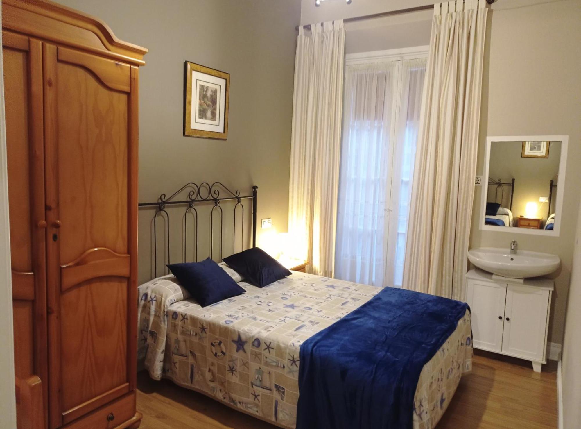 Hospedaje Don Pelayo Gijón Esterno foto