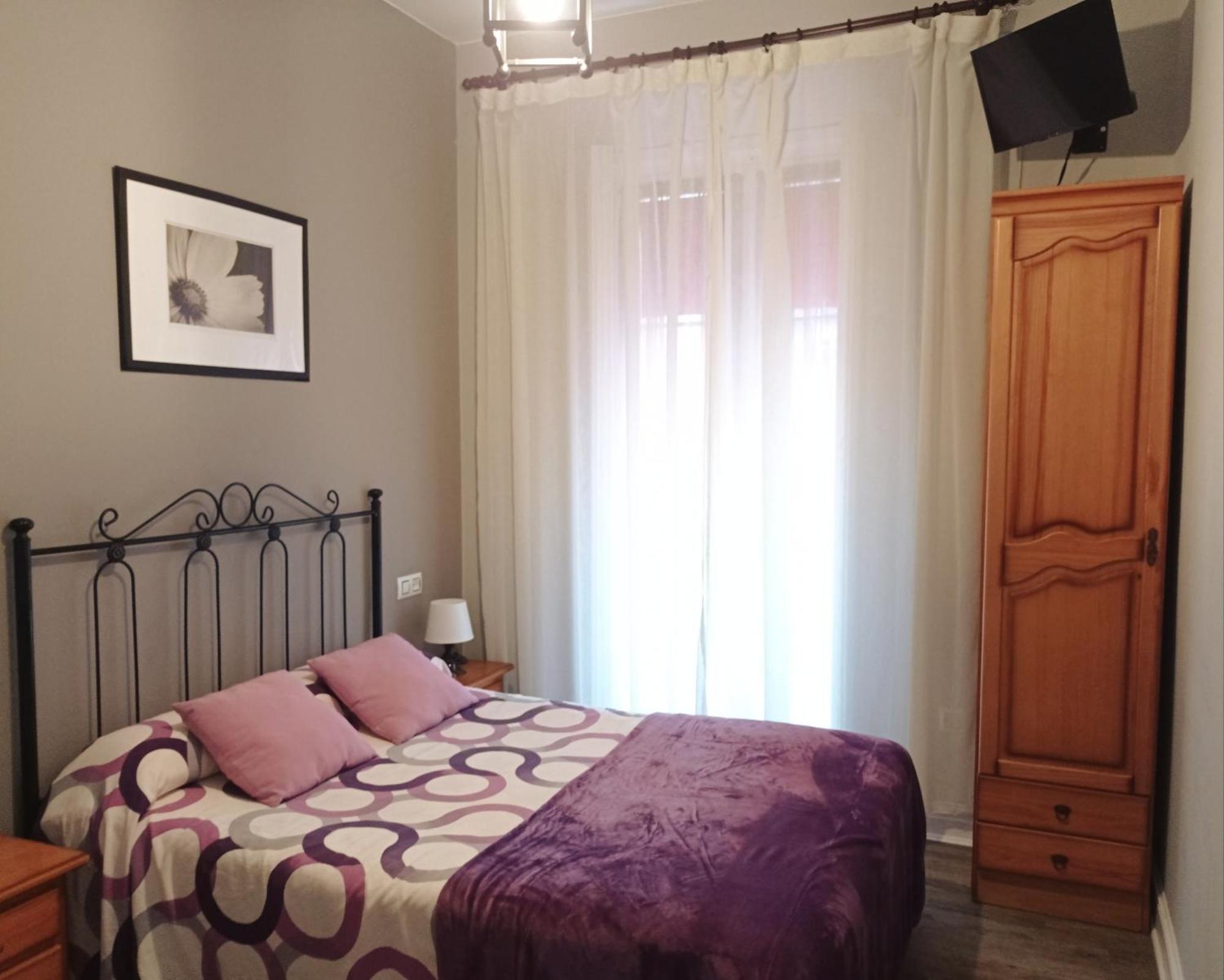 Hospedaje Don Pelayo Gijón Esterno foto