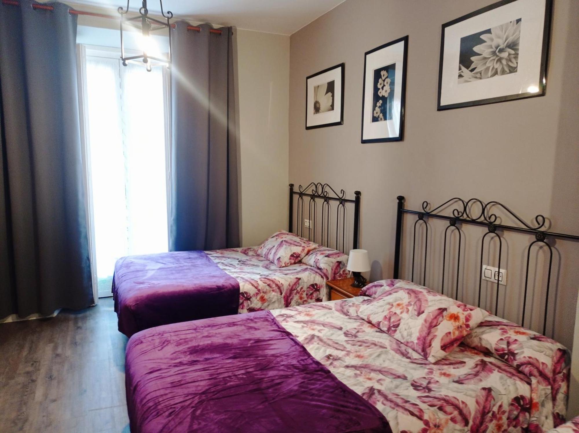 Hospedaje Don Pelayo Gijón Esterno foto